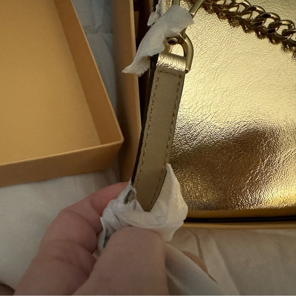 COPY - Michael Kors Pale Gold set with card holder and small purse w chain and …